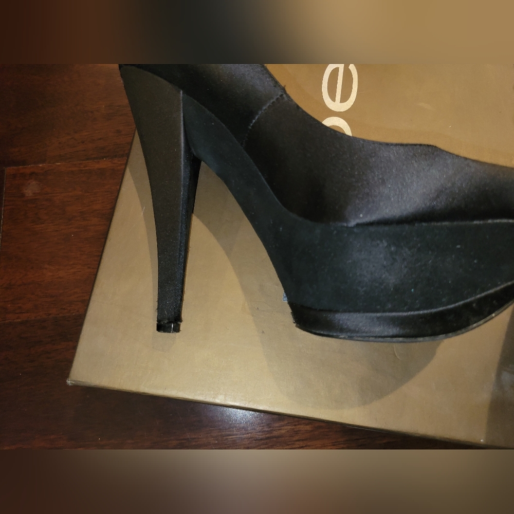 Bebe Tristan Black Satin Heel - Picture 7 of 13